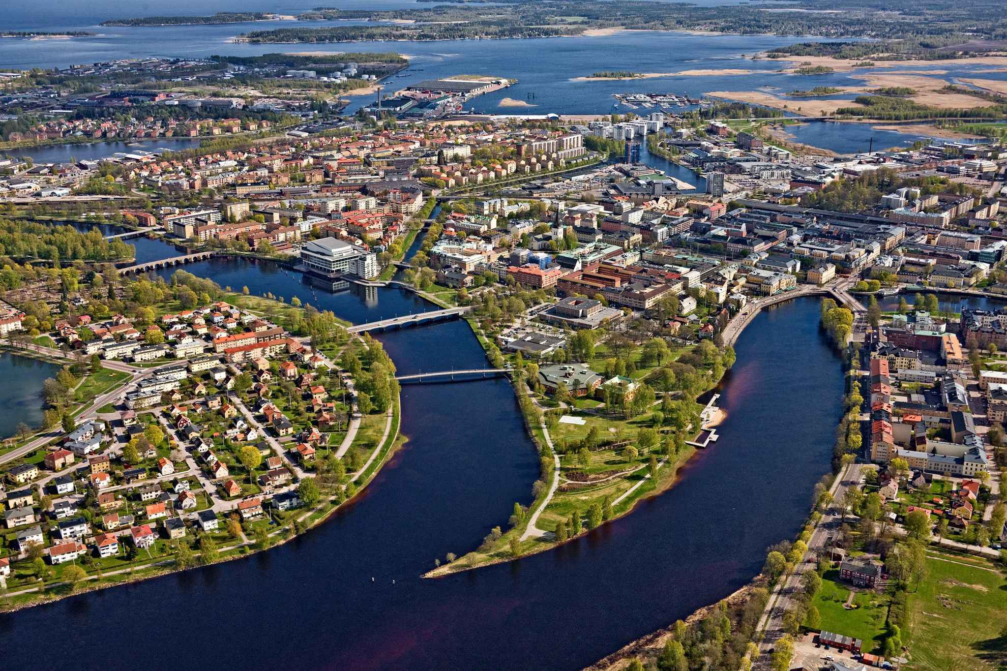 Vue aérienne de la ville de Karlstad dans le Värmland