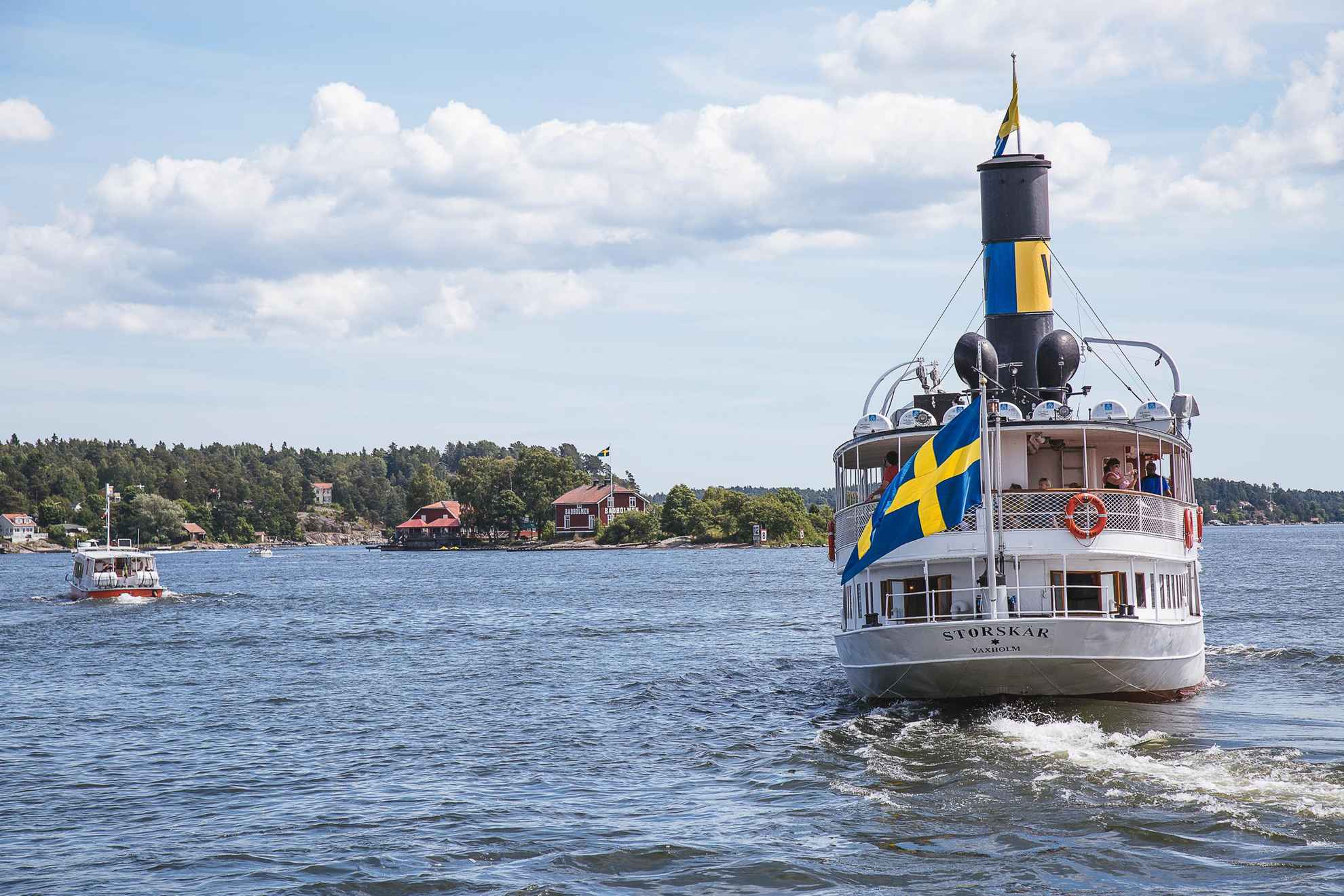 Bateau à vapeur dans l'archipel de Stockholm