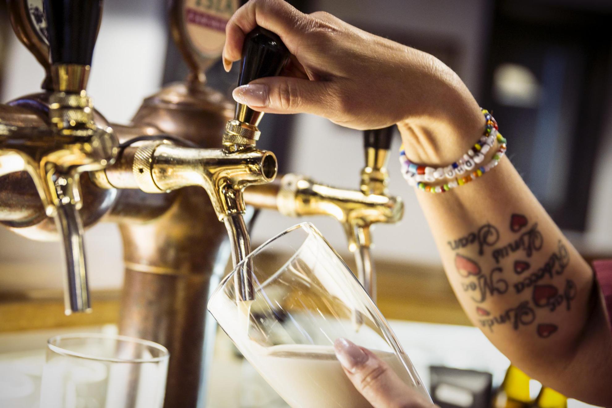 Robinet à bière dans un bar en Scanie