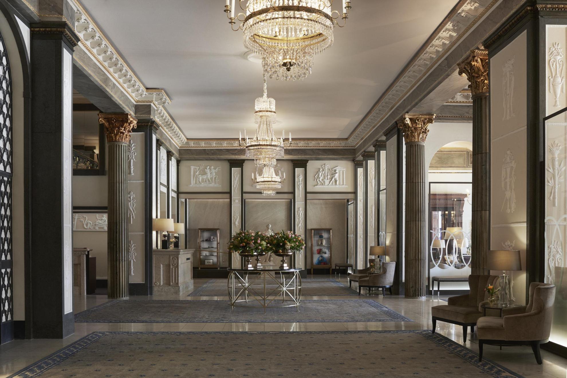 Le lobby du Grand Hôtel à Stockholm