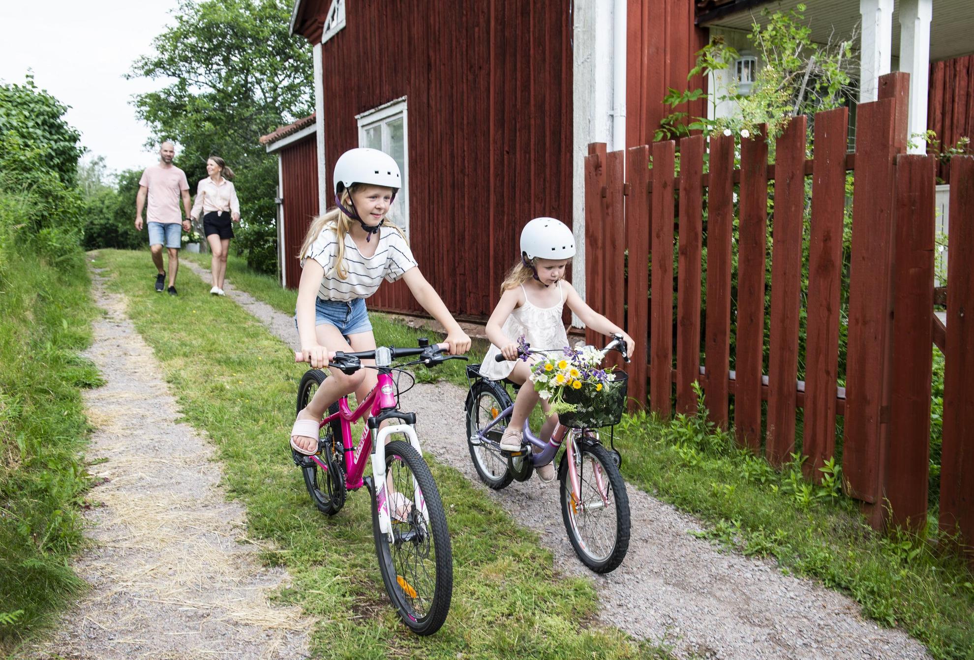 Balade en famille à pied et à vélo